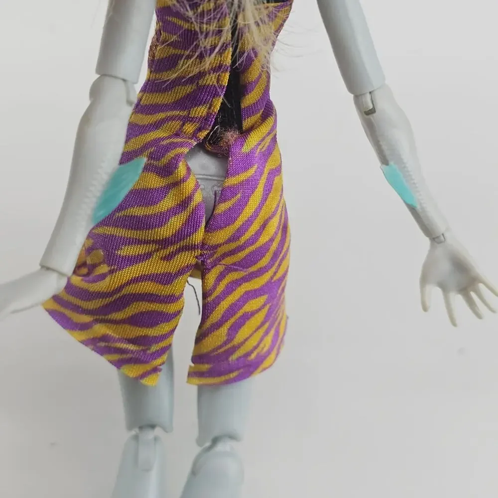 Monster High Doll Lagoona Blue Fashion Doll Dance the Fright Away Line No Box